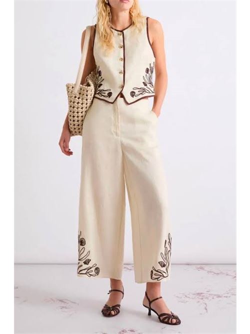 This new pure linen waistcoat, decorated with contrasting colour edges and embroidery, can be worn next to the skin like a sleeveless top. Lined for all-day comfort. MARELLA | 2613151012200003